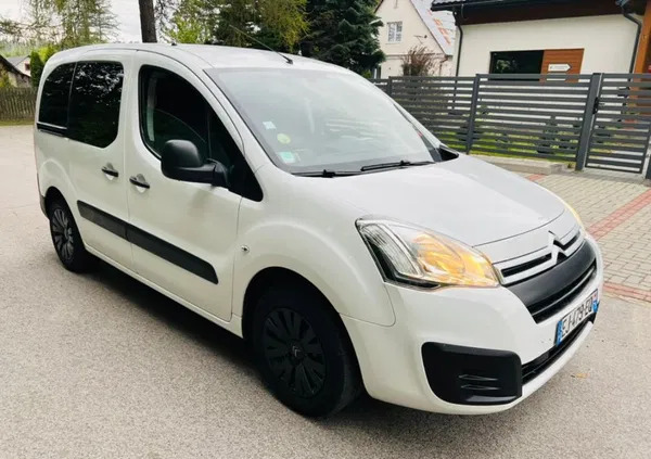 pakość Citroen Berlingo cena 31999 przebieg: 230660, rok produkcji 2017 z Pakość